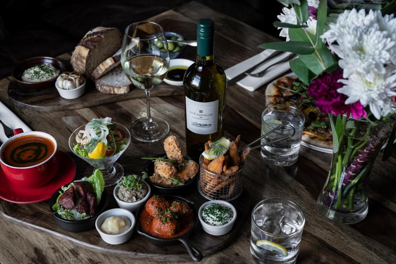 The Walnut Tree Inn Blisworth المظهر الخارجي الصورة