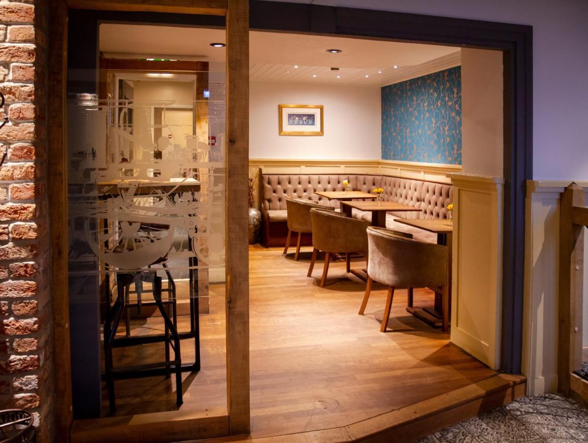 The Walnut Tree Inn Blisworth المظهر الخارجي الصورة